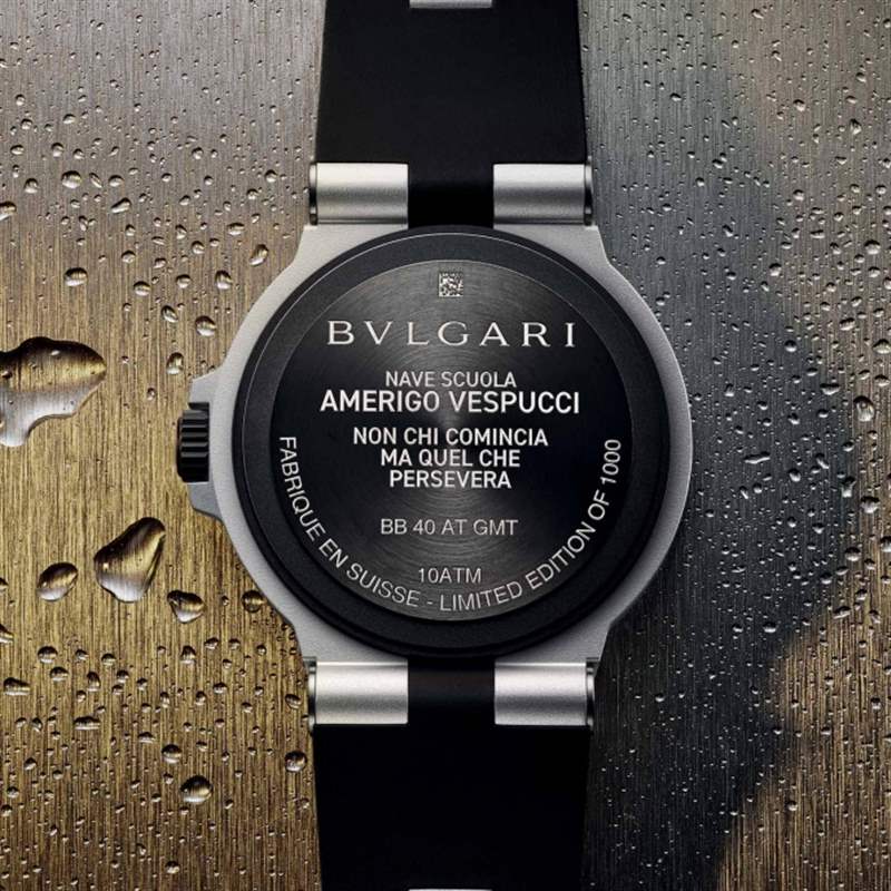 百年靈2022 Aluminium GMT Amerigo Vespucci充滿冒險(xiǎn)活力的三色設(shè)計(jì)-復(fù)刻表