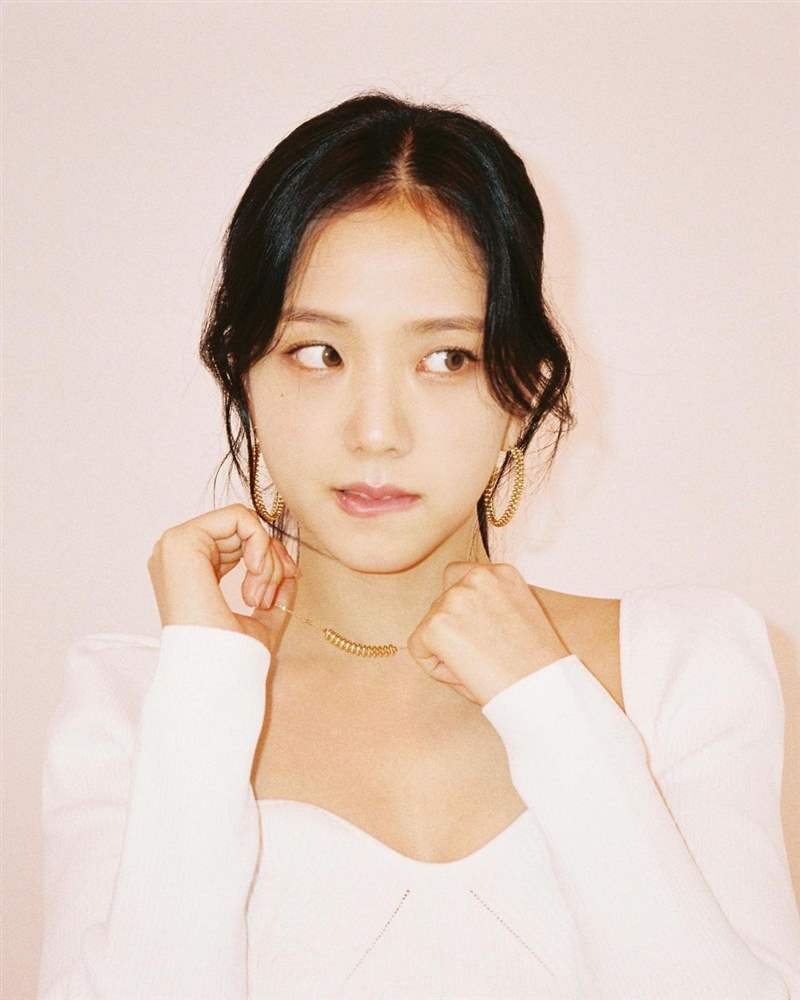 blackpink jisoo私服珠寶手表造型特搜！ clash de cartier