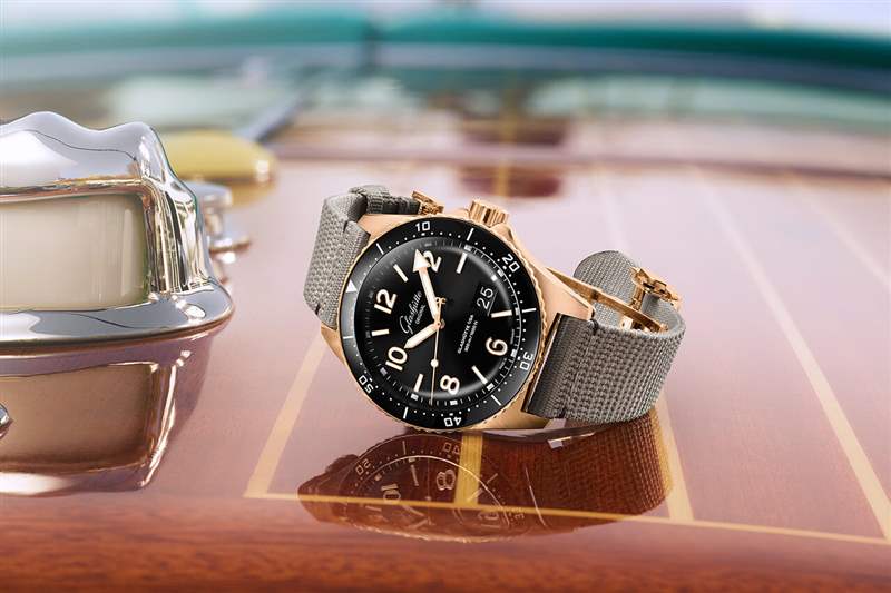 格拉蘇蒂原創(chuàng)1-36-13-04-90黃金款-復刻表