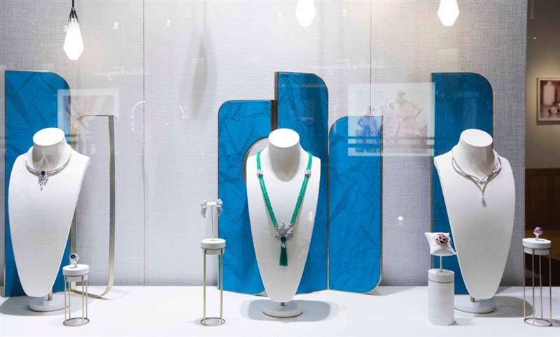 用寶石之美，定格沙漠絕景｜Piaget《Golden Oasis 鑠金之旅》頂級(jí)珠寶暨腕表展