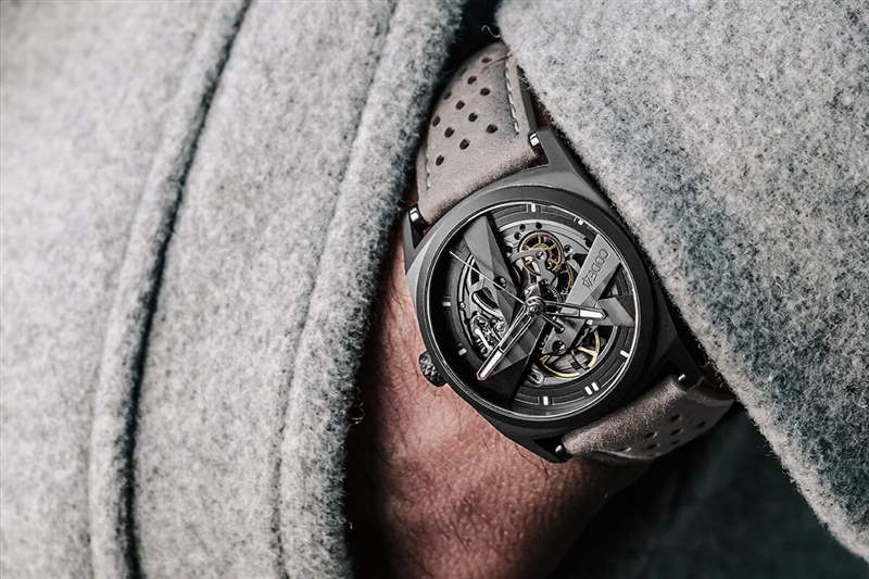 代碼表CODE41 Day 41中性手表系列-復(fù)刻表