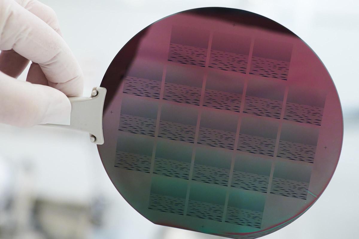 用矽晶圓做面盤？愛馬仕Cape Cod Crépuscule表壇創(chuàng)舉-復(fù)刻表