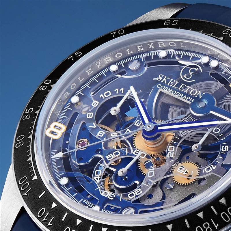 改裝錶品牌透過藍(lán)寶石水晶強(qiáng)化面盤層次感。（Source：SKELETON CONCEPT）