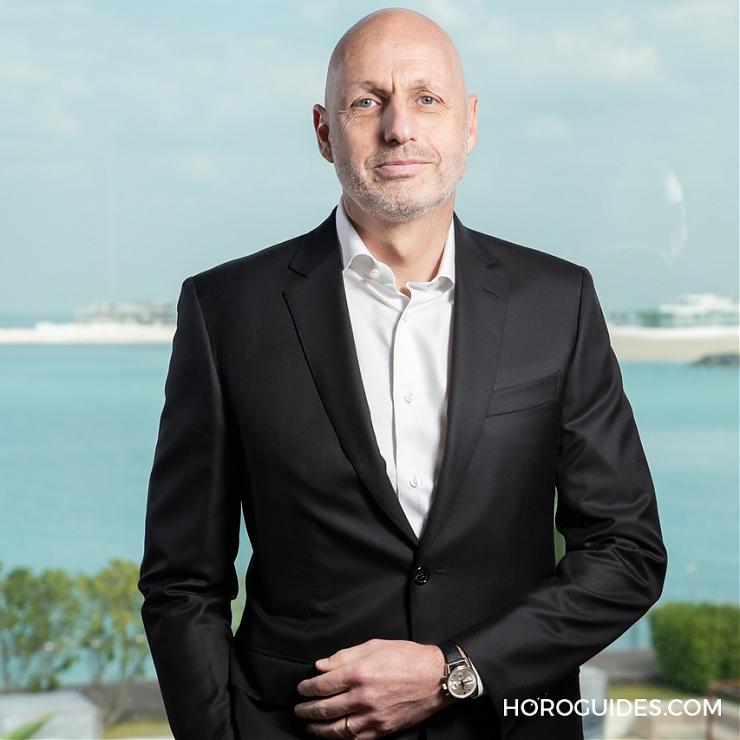 25歲的Frédéric Arnault接任TAG Heuer執(zhí)行長-復(fù)刻表