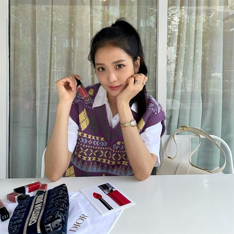 blackpink jisoo私服珠寶手表造型特搜！ cartier