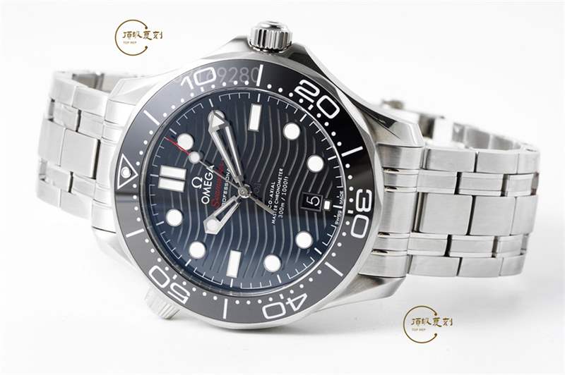 ZF廠(chǎng)海馬300-ZF廠(chǎng)歐米茄海馬300復(fù)刻表對(duì)比市場(chǎng)其他廠(chǎng)家做工那個(gè)好-復(fù)刻表