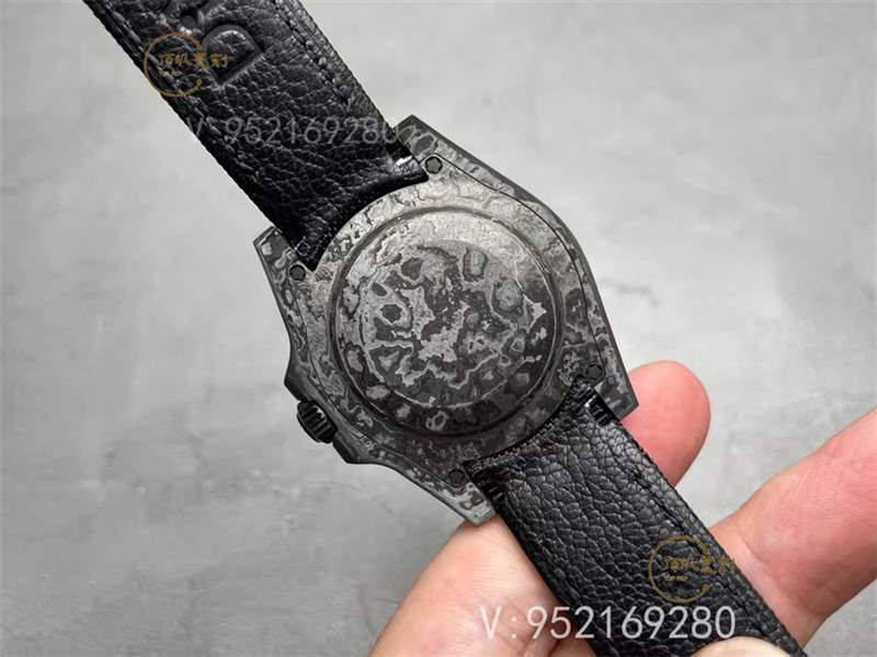 VS廠新品勞力士Ntpt格林尼治碳纖維復(fù)刻表3186機(jī)芯做工怎么樣-復(fù)刻表