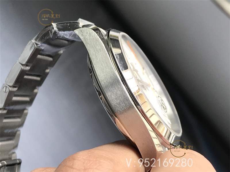 VS廠海馬150-揭秘VS廠歐米茄海馬150白盤(pán)橙針復(fù)刻表做工值得入手嗎-復(fù)刻表