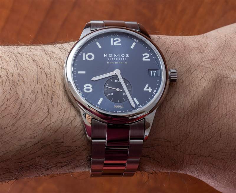 手表評論:Nomos Club Sport Neomatik 42 Date Blue 手表評論:Nomos Club Sport Neomatik 42 Date Blue-復(fù)刻表