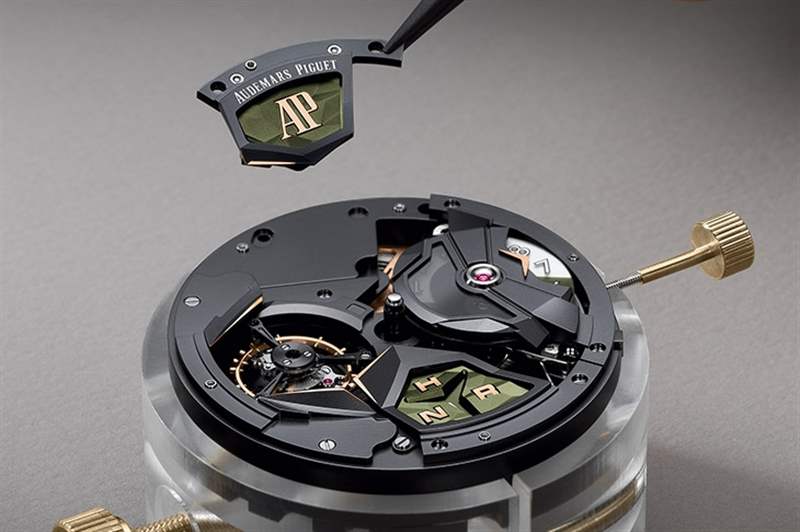 AUDEMARS PIGUET - 愛彼AUDEMARS PIGUET的陶瓷色彩張力，如何刷新Royal Oak皇家橡樹系列經(jīng)典印象？