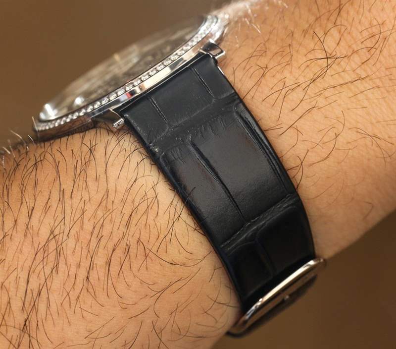 佩戴全球最薄機(jī)械表:積家Master Ultra Thin Squelette-復(fù)刻表