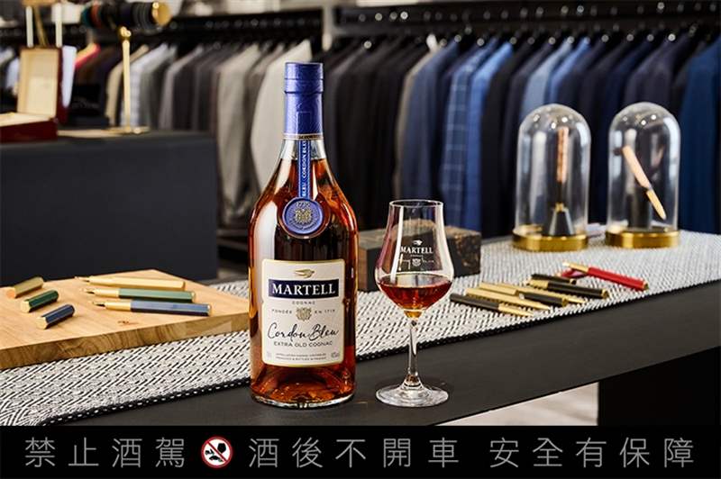 跨越經(jīng)典，以質(zhì)感開創(chuàng)迎風(fēng)飛翔新局！ 新式訂制西服STYDER創(chuàng)辦人黃淯晨與父親的跨世代對談