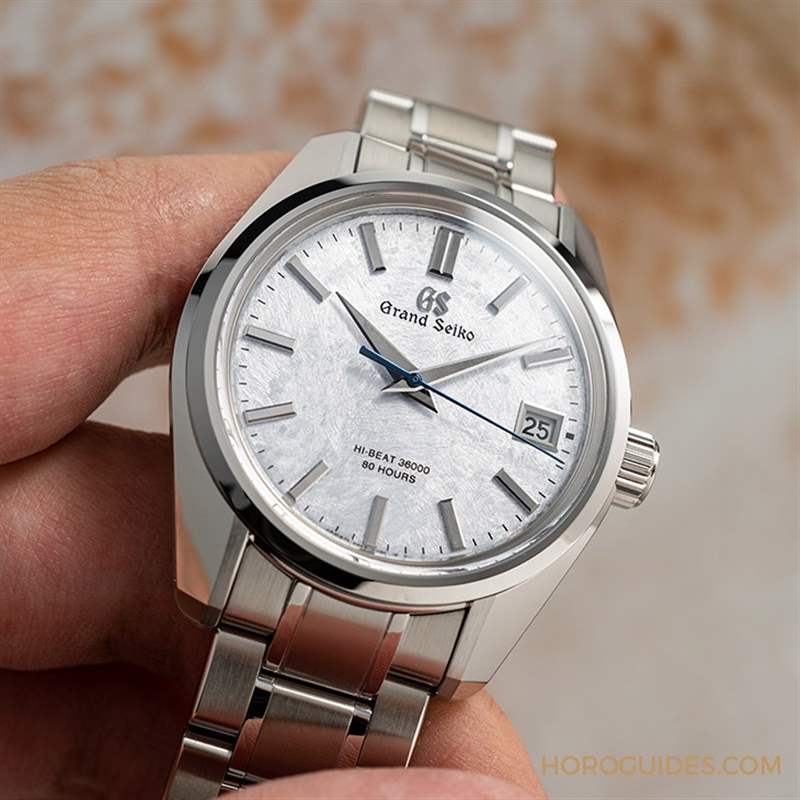 GRAND SEIKO - 【GS Talks】Grand Seiko絕美冰藍(lán)面： 44GS周年紀(jì)念表款SLGH013、SBGY009