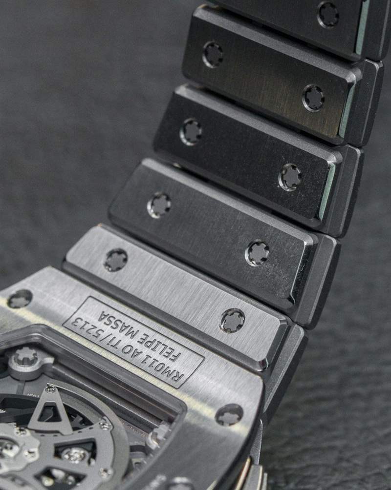 理查德米勒RM 011 Felipe Massa腕表搭配全新鈦金屬表鏈-復(fù)刻表