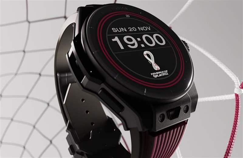 宇舶同時(shí)還會(huì)提供世足賽所有裁判一款Big Bang e 2022 FIFA世足智能表；（HUBLOT官網(wǎng)）