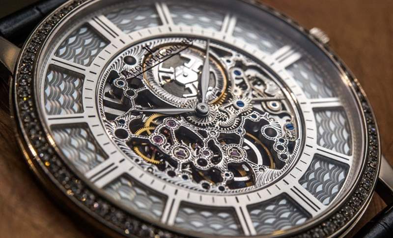 佩戴全球最薄機(jī)械表:積家Master Ultra Thin Squelette-復(fù)刻表