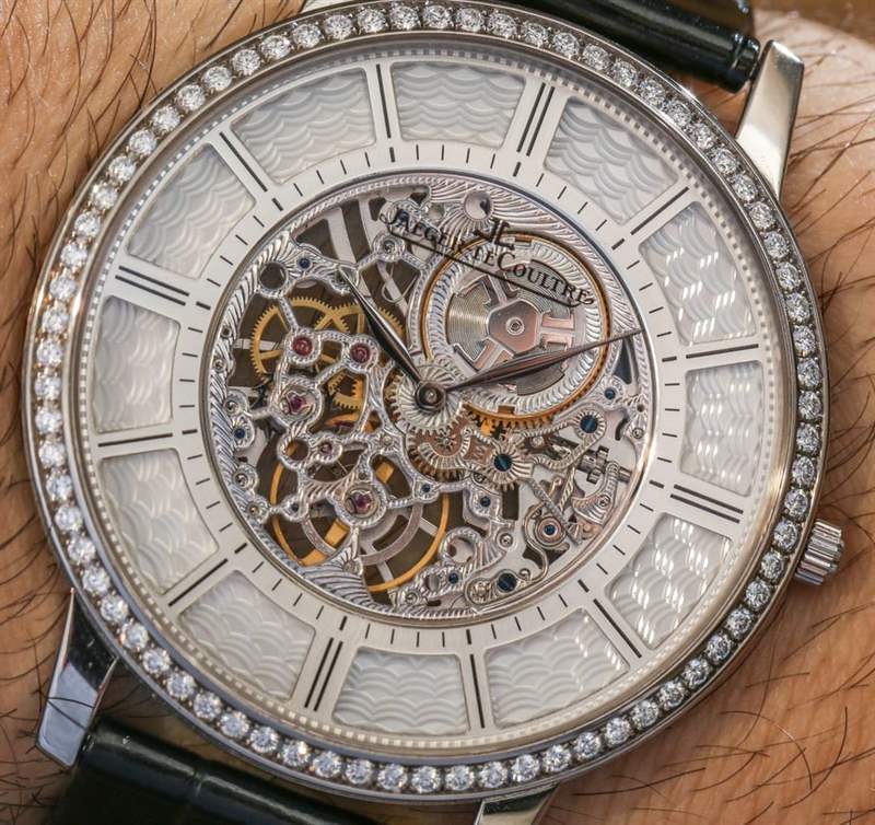 佩戴全球最薄機(jī)械表:積家Master Ultra Thin Squelette-復(fù)刻表