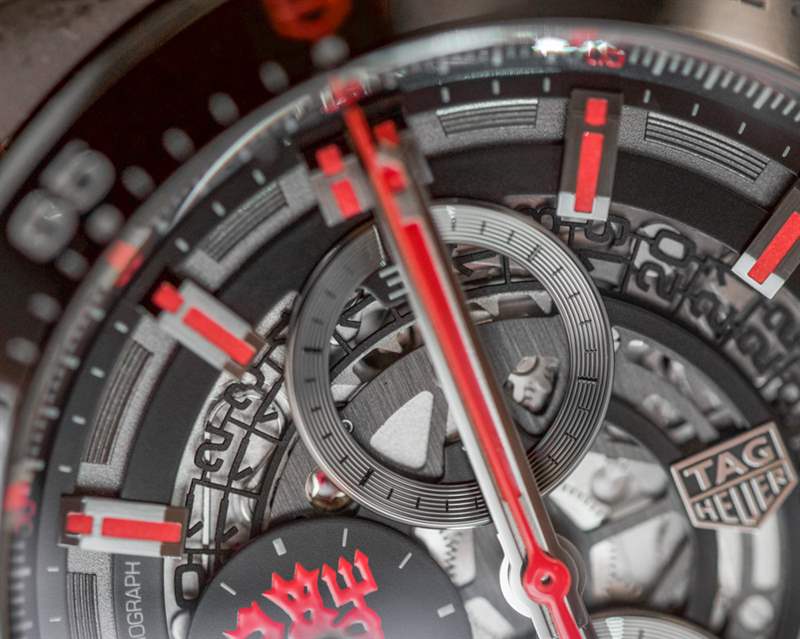 泰格豪雅 Carrera Heuer 01 Manchester United Red Devil 手表上手-復(fù)刻表