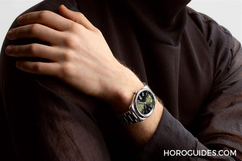 身為品味女子，妳適合隨「時」優(yōu)雅：浪琴表Master巨擘系列女表與男表-復(fù)刻表