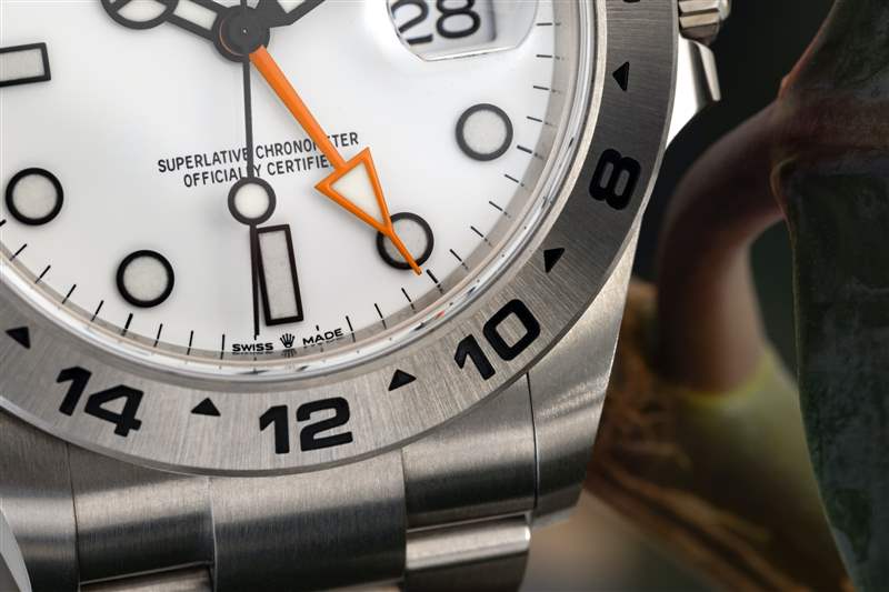 226570 Explorer II 的表盤宏。