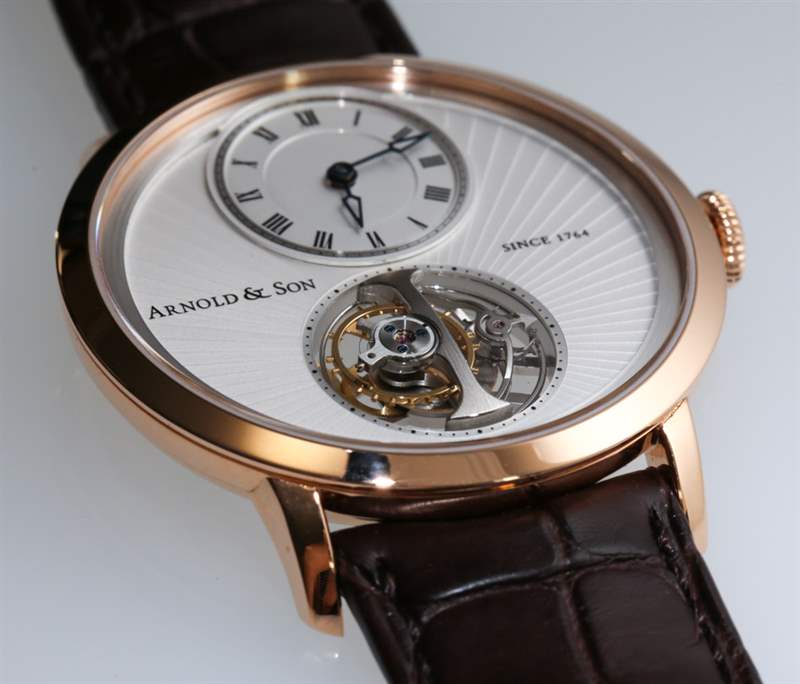 Arnold & Son UTTE“超薄陀飛輪”手表評論-復(fù)刻表