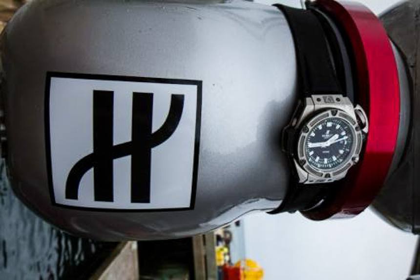 宇舶贊助Exosuit潛水服可穿戴潛水艇-復(fù)刻表