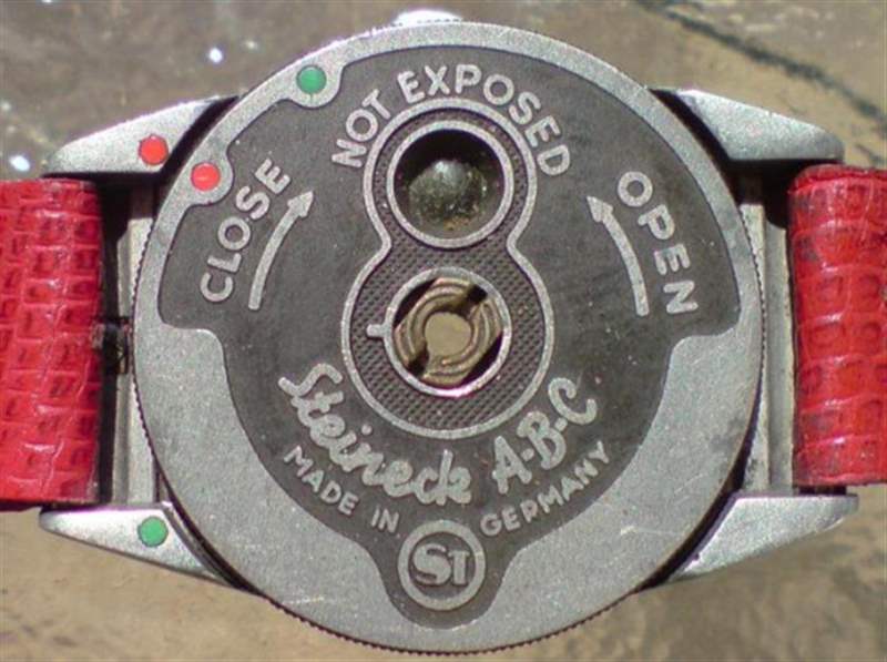 steinbeck watch camera 2 1949年的斯蒂恩貝克·卡梅拉維克相機(jī)手表-復(fù)刻表