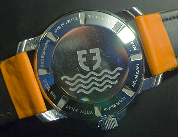 caseback 1 埃茲蒂姆Ezteem山貓潛水手表-復(fù)刻表