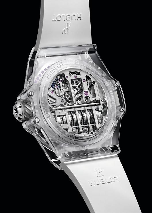 HUBLOT藍寶石不只晶透亮還有螢光黃SAXEM滿滿科技含量-復(fù)刻表