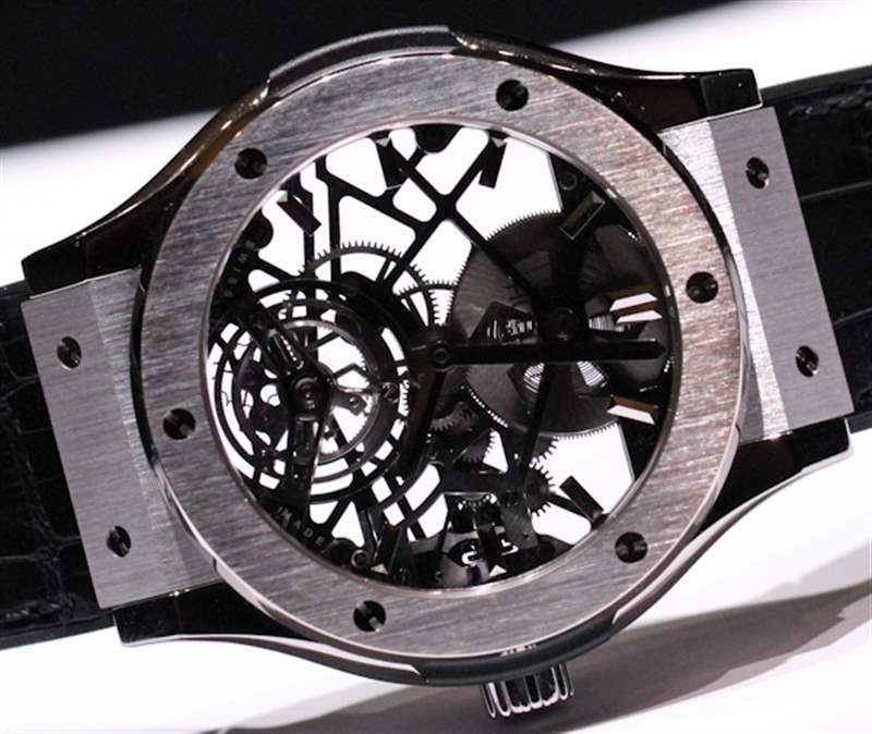 宇舶經(jīng)典融合陀飛輪鏤空腕表 4 宇舶(Hublot)經(jīng)典融合鏤空陀飛輪45毫米手表動手實踐-復(fù)刻表