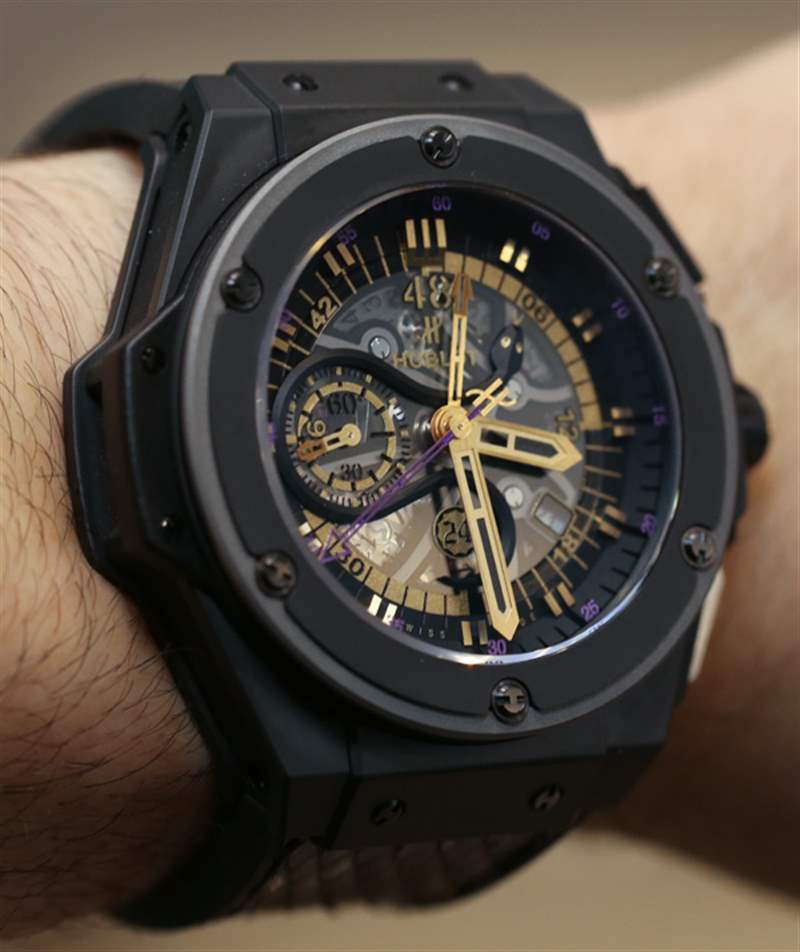 親身體驗(yàn)科比·布萊恩特(Kobe Bryant)的新款Hublot手表-復(fù)刻表
