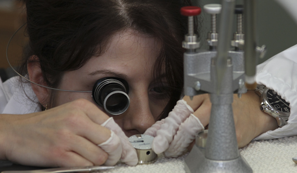 雅典表 Manufacture-30 Ulysse Nardin手表制造商:技術(shù)與驕傲相遇的地方-復(fù)刻表