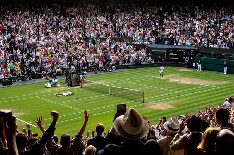 2023溫網男單冠軍出爐喬科維奇和“小蠻?！盇lcaraz秀出厲害名表-復刻表