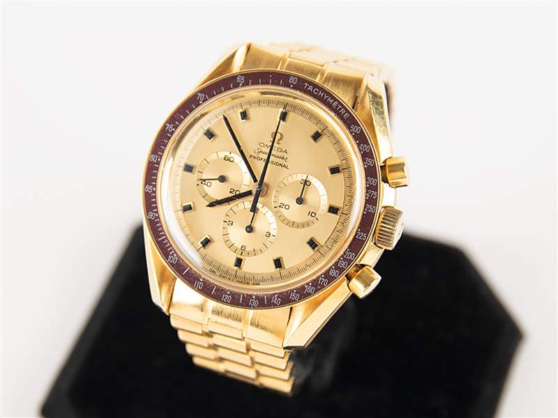 美國(guó)宇航員Walter Schirra擁有的OMEGA Speedmaster金殼紀(jì)念版腕表以190萬美元拍賣成交 美國(guó)宇航員Walter Schirra擁有的OMEGA Speedmaster金殼紀(jì)念版腕表以190萬美元拍賣成交-復(fù)刻表