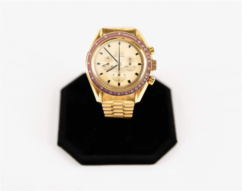 美國(guó)宇航員Walter Schirra擁有的OMEGA Speedmaster金殼紀(jì)念版腕表以190萬美元拍賣成交 美國(guó)宇航員Walter Schirra擁有的OMEGA Speedmaster金殼紀(jì)念版腕表以190萬美元拍賣成交-復(fù)刻表