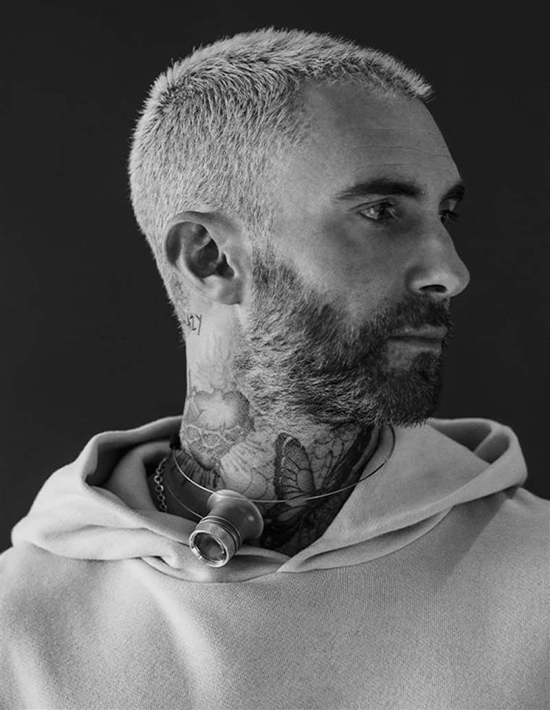 Maroon 5主唱Adam Levine喜歡收藏高級(jí)手表，最近他拓展了玩表的層次，找上Artisans de Genève幫他改造勞力士Daytona。 （Source：Artisans de Genève）