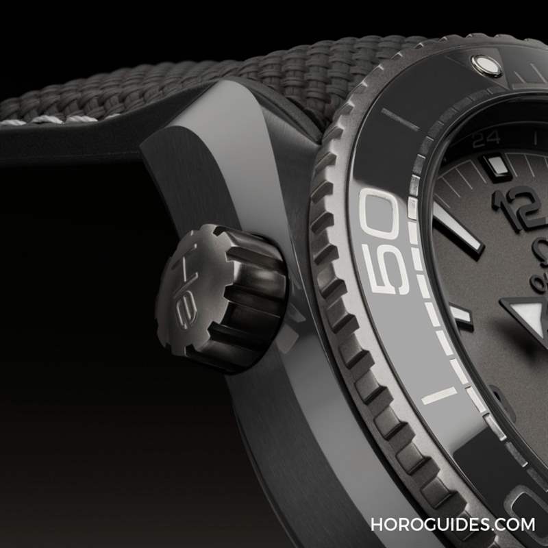 OMEGA - 輕量化材質(zhì)打造由內(nèi)到外的輕盈感｜OMEGA Seamaster Planet Ocean Dark Grey