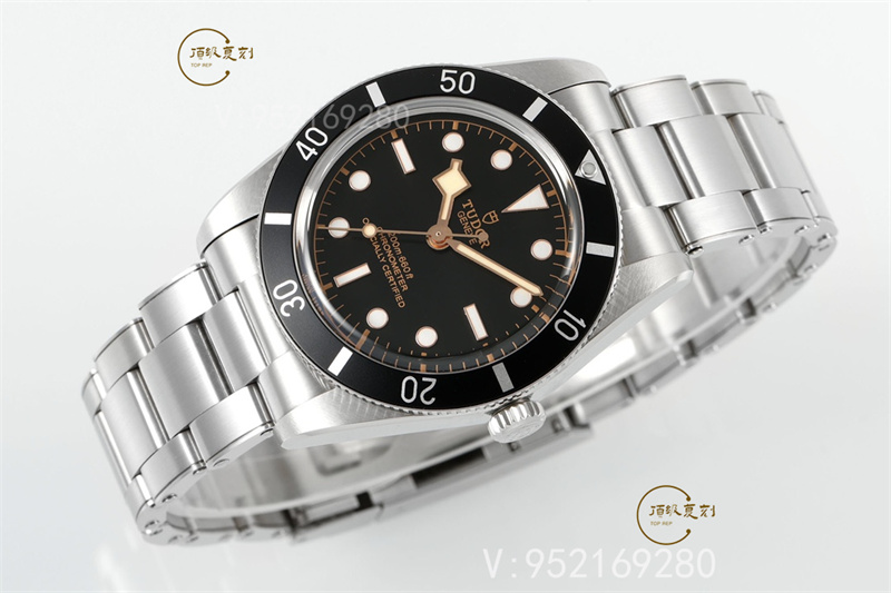 ZF廠帝舵碧灣系列37mm新品做工介紹,M79000N-0001-復(fù)刻表