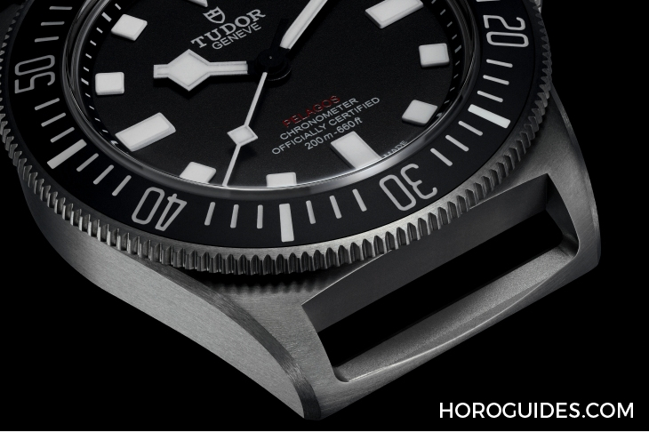 TUDOR Pelagos FXD腕表一次睇|鈦金屬與碳材質(zhì)的嶄新運(yùn)用-復(fù)刻表